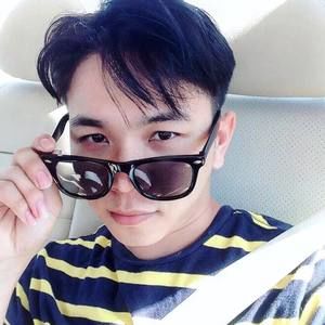 Meet your Posher, An